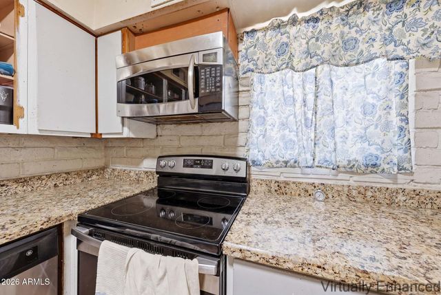 1313 N 48TH Street, Phoenix, AZ 85008