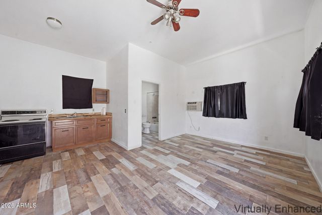 1313 N 48TH Street, Phoenix, AZ 85008