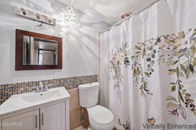 1313 N 48TH Street, Phoenix, AZ 85008