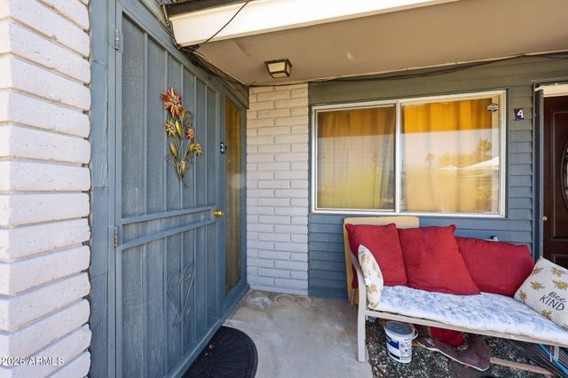 1313 N 48TH Street, Phoenix, AZ 85008
