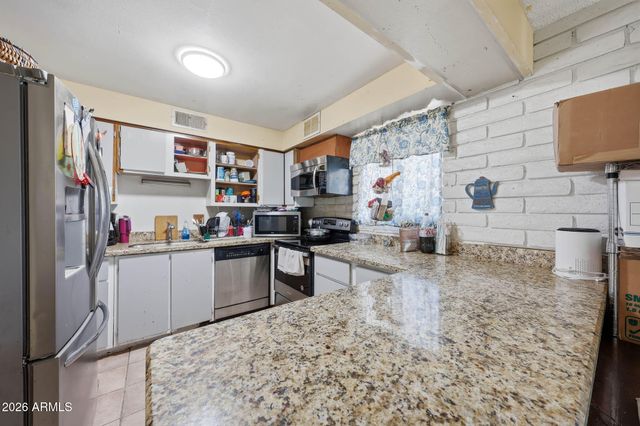1313 N 48TH Street, Phoenix, AZ 85008