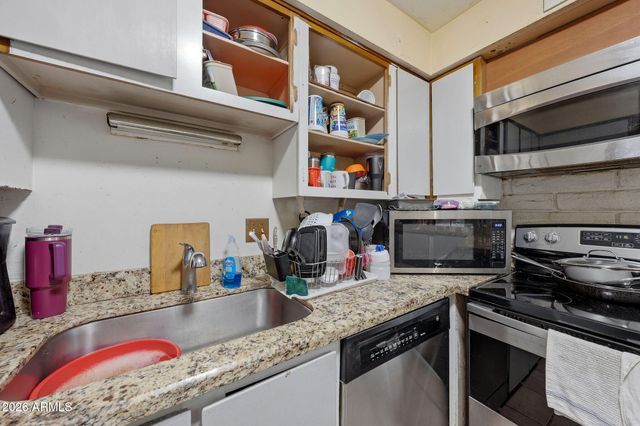 1313 N 48TH Street, Phoenix, AZ 85008