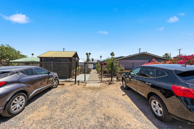 1313 N 48TH Street, Phoenix, AZ 85008