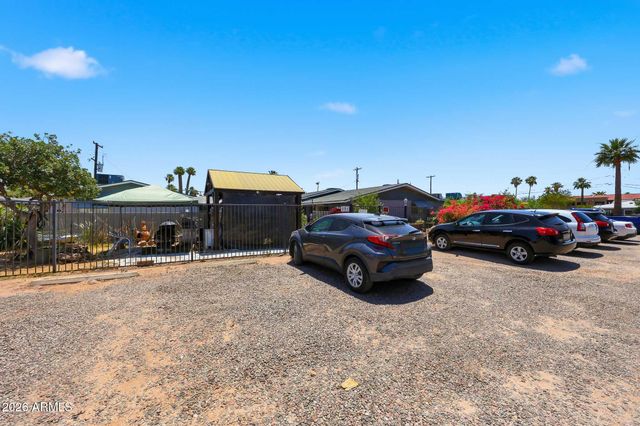 1313 N 48TH Street, Phoenix, AZ 85008