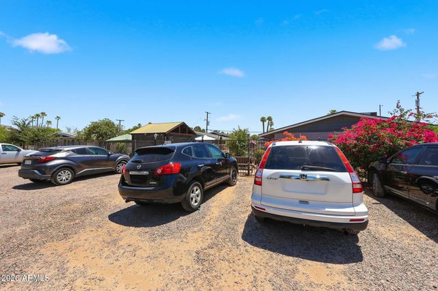 1313 N 48TH Street, Phoenix, AZ 85008