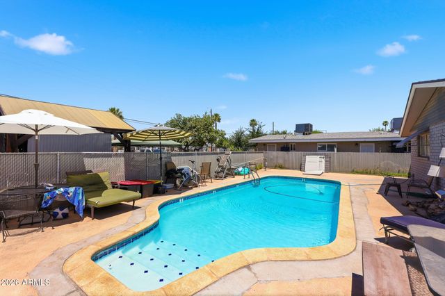 1313 N 48TH Street, Phoenix, AZ 85008