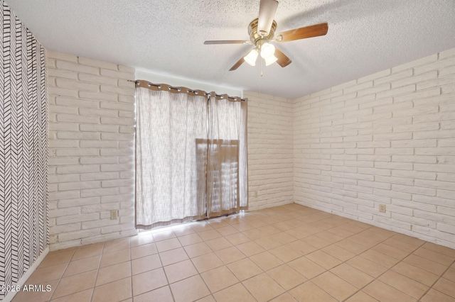 1313 N 48TH Street, Phoenix, AZ 85008