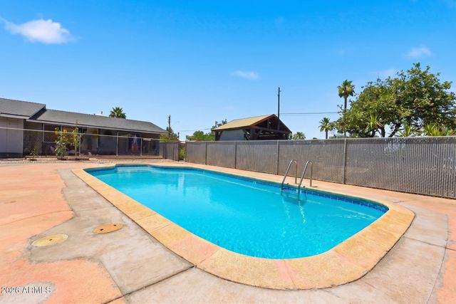 1313 N 48TH Street, Phoenix, AZ 85008