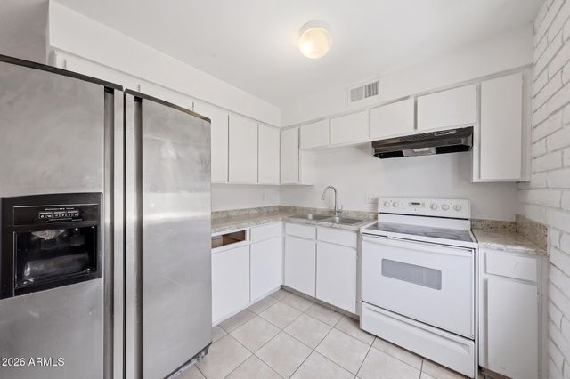 1313 N 48TH Street, Phoenix, AZ 85008