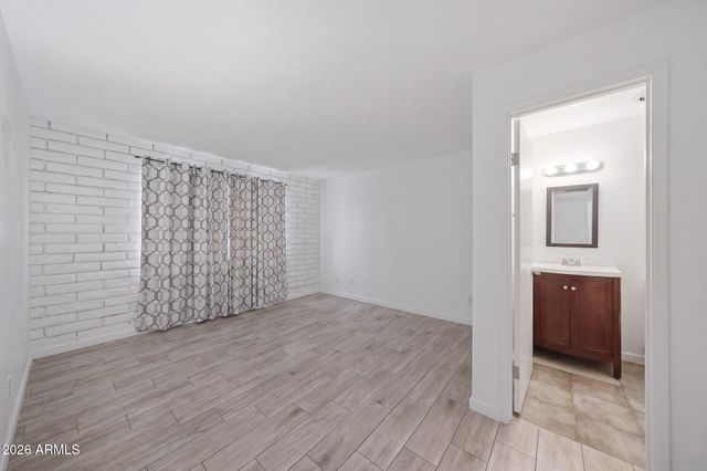 1313 N 48TH Street, Phoenix, AZ 85008