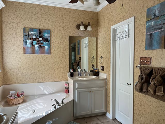 2012 Regent Circle, Bossier City, LA 71111