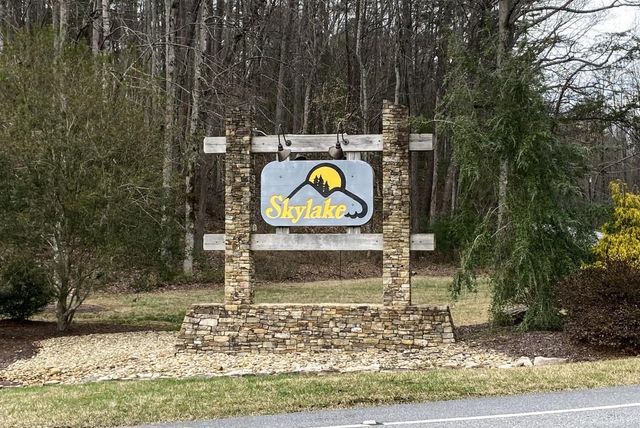 161 Falling Creek, Sautee Nacoochee, GA 30571