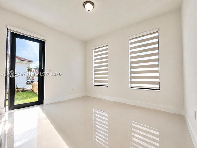14602 SW 23th Ter, Miami, FL 33175