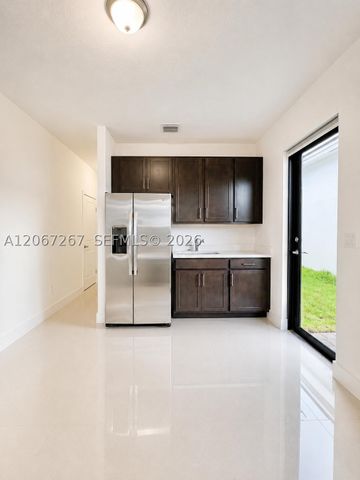 14602 SW 23th Ter, Miami, FL 33175