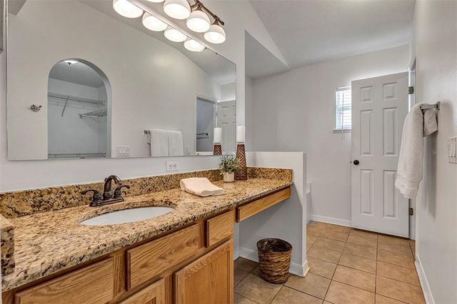 638 SUN BLUFF LANE, Apopka, FL 32712