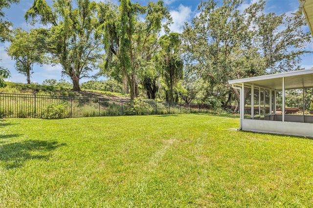 638 SUN BLUFF LANE, Apopka, FL 32712