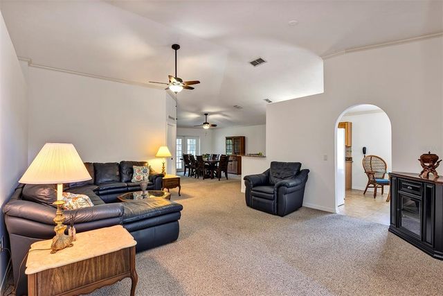638 SUN BLUFF LANE, Apopka, FL 32712