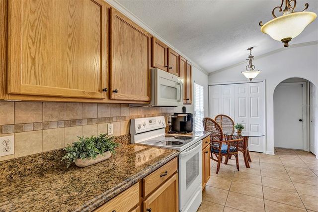 638 SUN BLUFF LANE, Apopka, FL 32712
