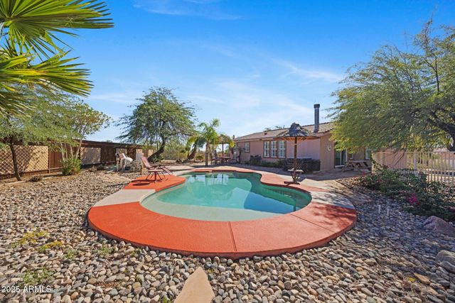 42210 N CASTLE HOT SPRINGS Road N, Morristown, AZ 85342