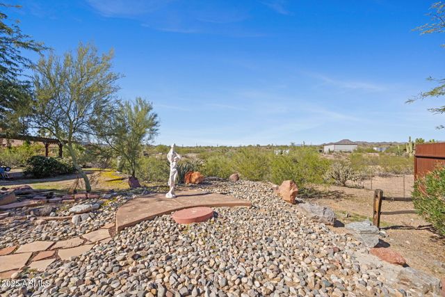 42210 N CASTLE HOT SPRINGS Road N, Morristown, AZ 85342