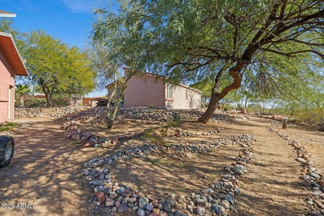 42210 N CASTLE HOT SPRINGS Road N, Morristown, AZ 85342