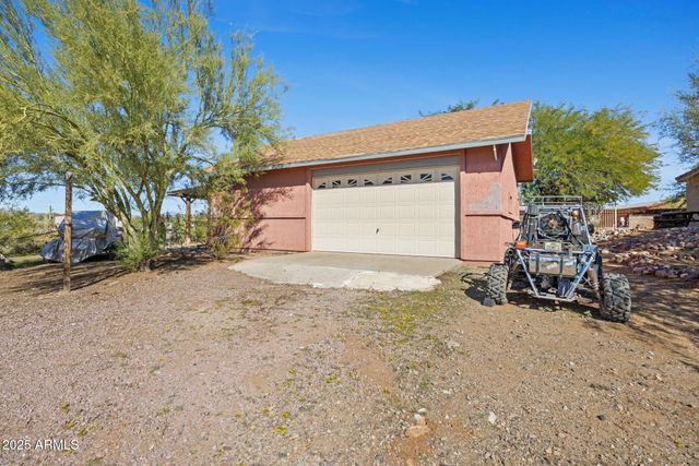 42210 N CASTLE HOT SPRINGS Road N, Morristown, AZ 85342