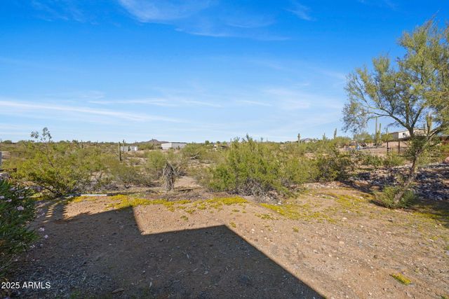 42210 N CASTLE HOT SPRINGS Road N, Morristown, AZ 85342