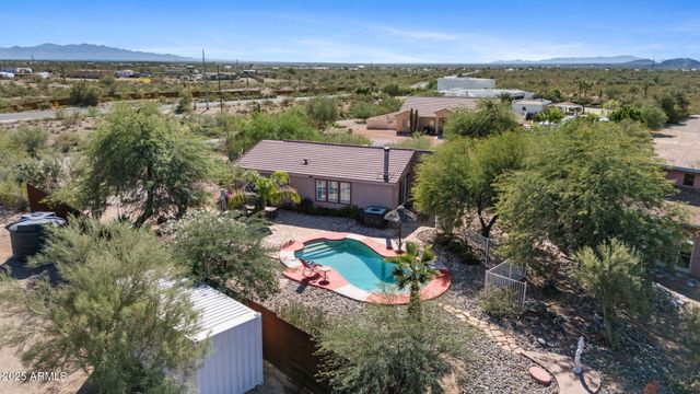 42210 N CASTLE HOT SPRINGS Road N, Morristown, AZ 85342