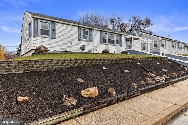 504 N ENOLA DR, Enola, PA 17025