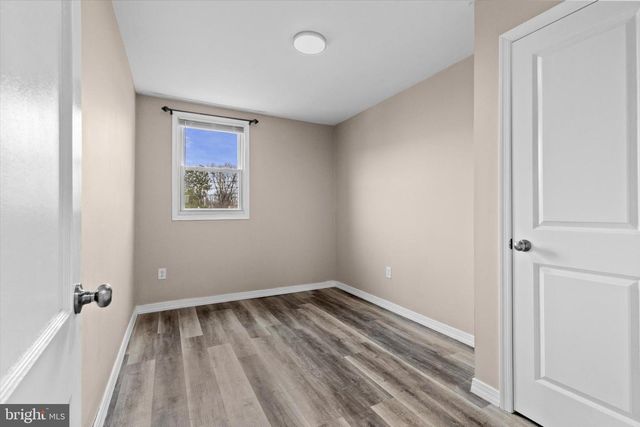 504 N ENOLA DR, Enola, PA 17025