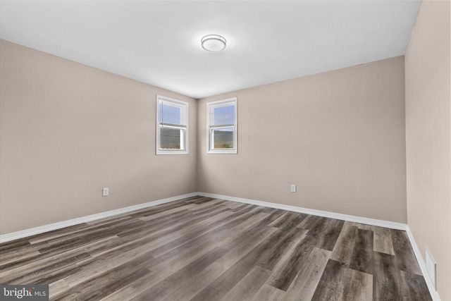 504 N ENOLA DR, Enola, PA 17025