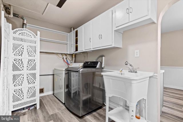 504 N ENOLA DR, Enola, PA 17025