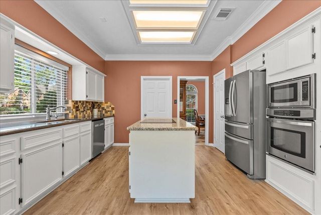 4318 Island Hills Drive, Pasadena, TX 77059