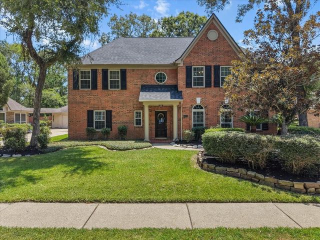 4318 Island Hills Drive, Pasadena, TX 77059