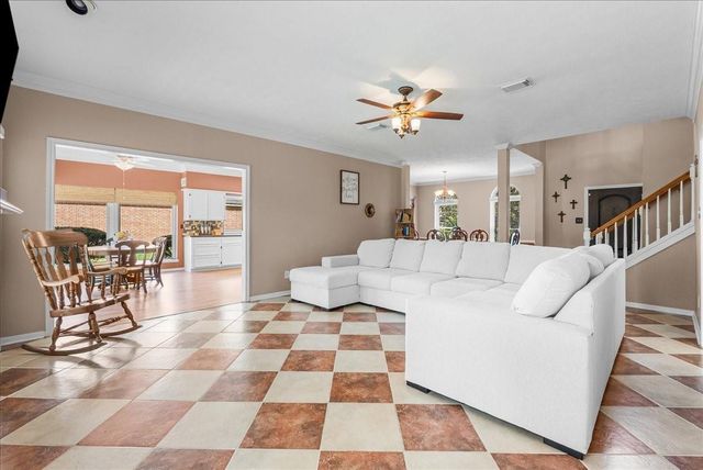 4318 Island Hills Drive, Pasadena, TX 77059