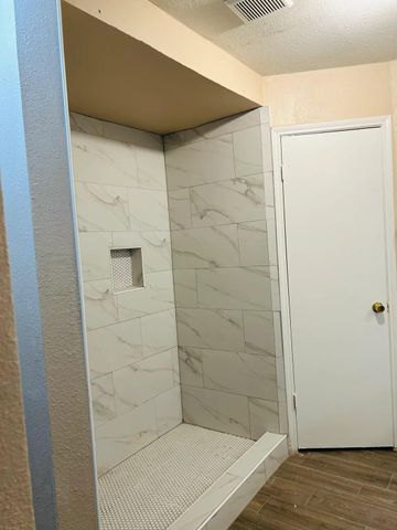 11350 Oakcenter Drive, Houston, TX 77072