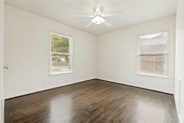 2414 San Medina Avenue, Dallas, TX 75228