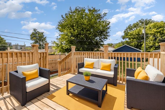 7810 S Bishop Street, Chicago, IL 60620