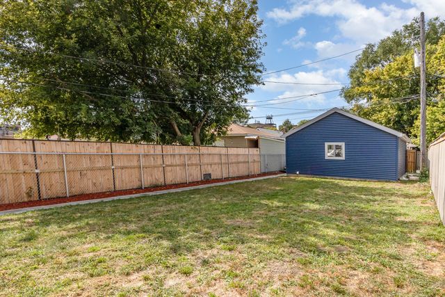 7810 S Bishop Street, Chicago, IL 60620