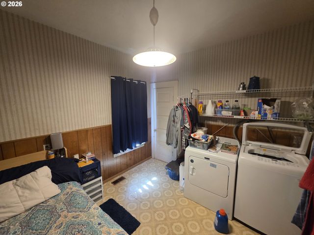 2107 N TERRY St, Portland, OR 97217