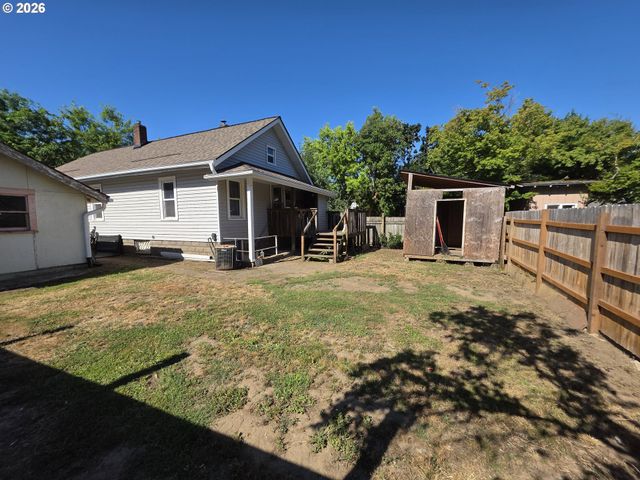 2107 N TERRY St, Portland, OR 97217