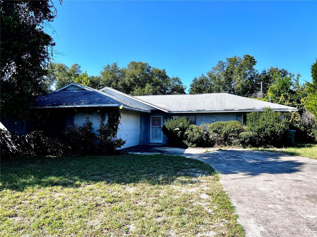 562 GALLOWAY AVENUE, Deltona, FL 32725