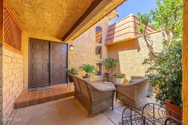 236 Shirley Lane, Palmdale, CA 93551