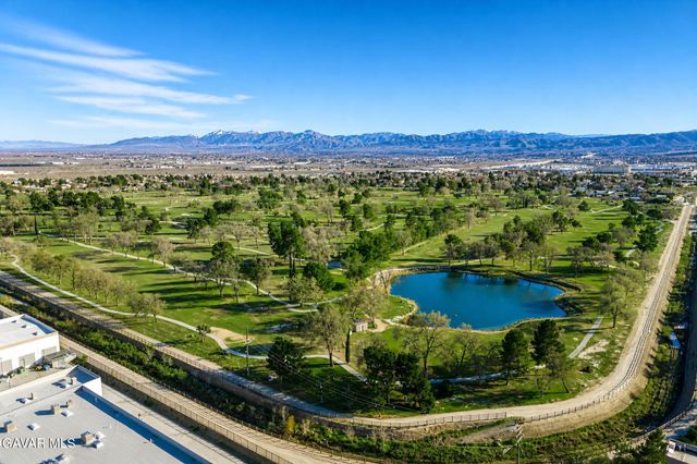 236 Shirley Lane, Palmdale, CA 93551