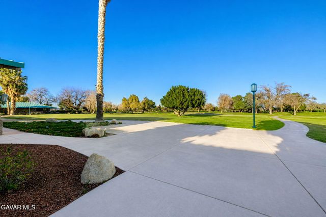 236 Shirley Lane, Palmdale, CA 93551