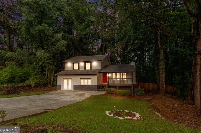 630 Pennylake Court, Stone Mountain, GA 30087