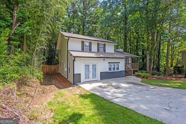 630 Pennylake Court, Stone Mountain, GA 30087
