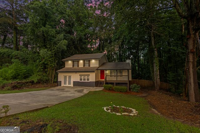 630 Pennylake Court, Stone Mountain, GA 30087