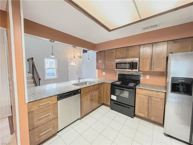 1414 Highnoon PL, Virginia Beach, VA 23462