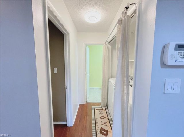 1414 Highnoon PL, Virginia Beach, VA 23462